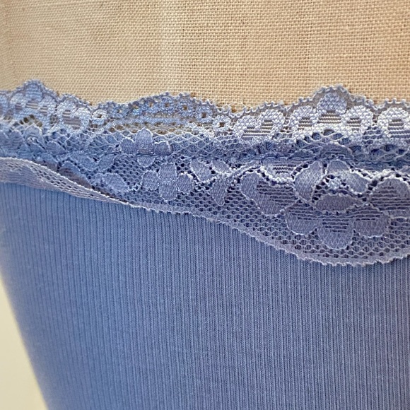 Blue crop top - Picture 3 of 3